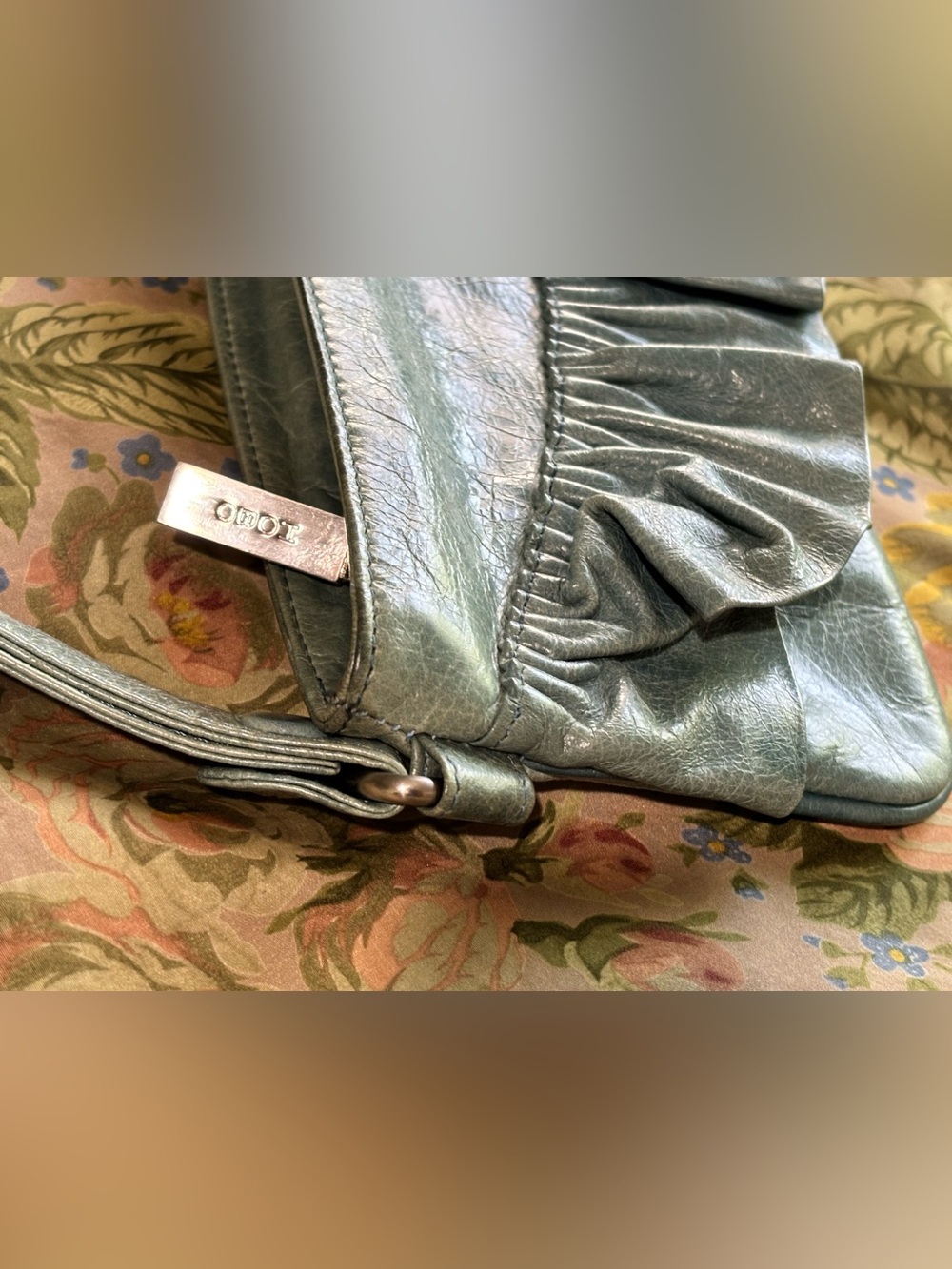 HOBO international TEAL BLUE wristlet WALLET feminine RUFFLE leather - Picture 6 of 10
